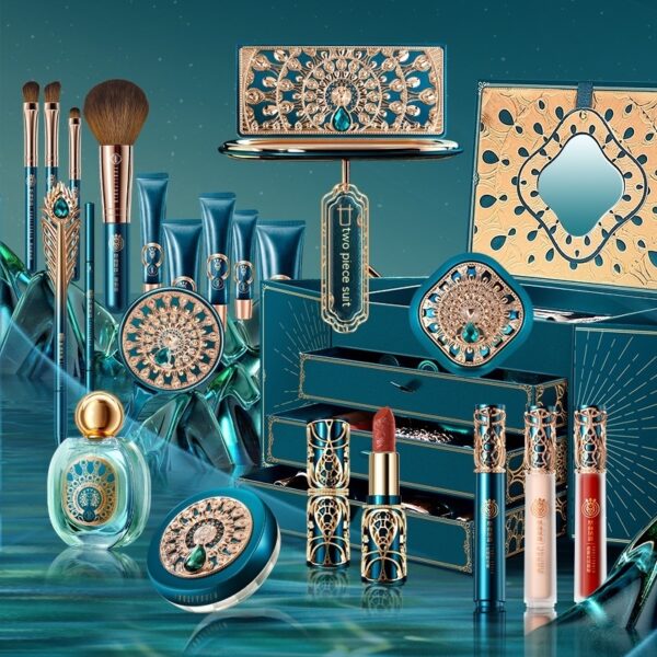 Gorgeous Decorative Makeup Set,  22-piece Set